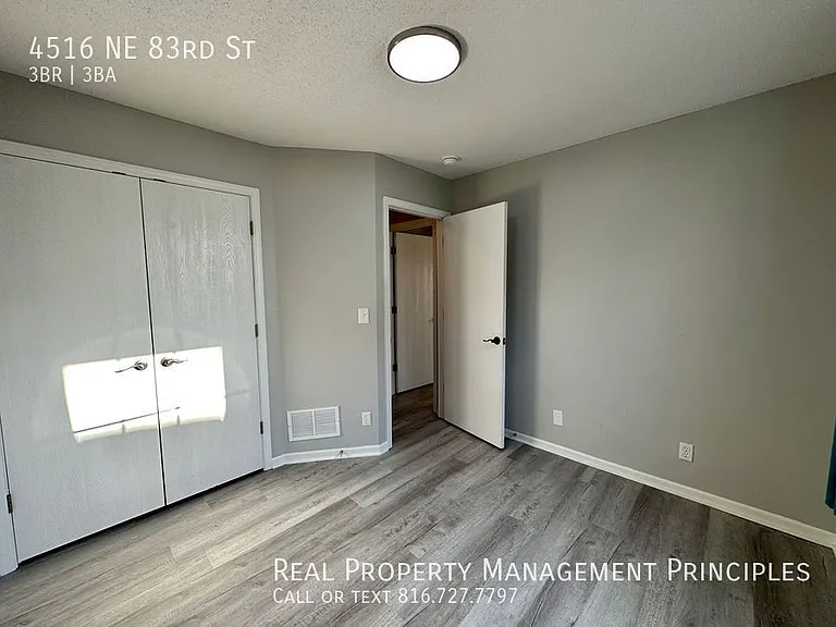 4516 NE 83rd St — Photo 14