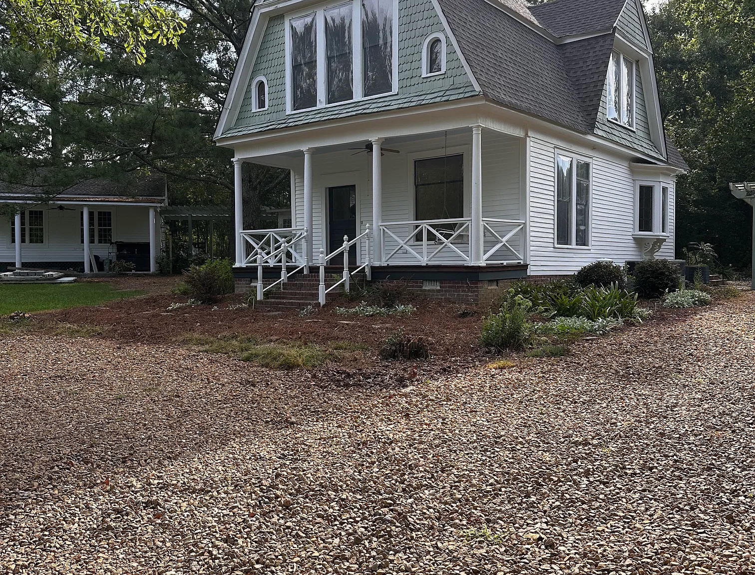 2 bed, 2600 sqft, $2,400 — Photo 3