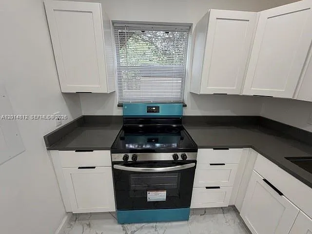 1909 Plunkett St #1-4 — Photo 6
