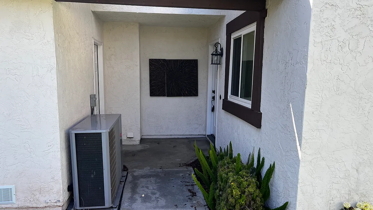 Building Photo - 1512 Goldrush Way