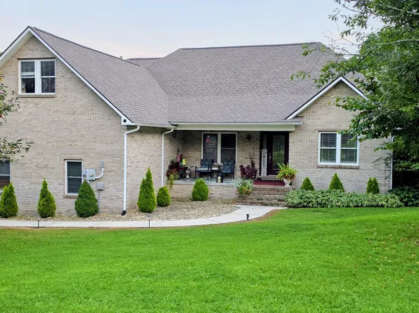 326 Forest Dr, Crossville, TN 38555