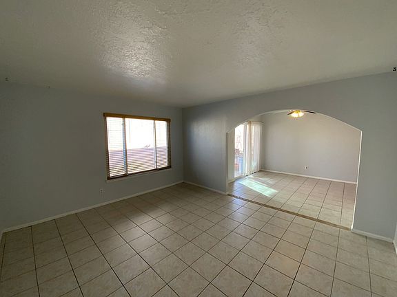 5th image of 4610 Overland St NE