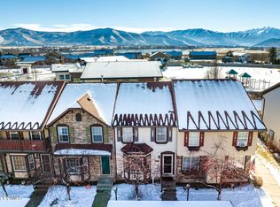 818 E Hamlet Cir S, Midway, UT 84049