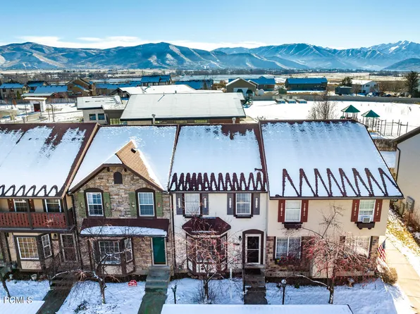 818 E Hamlet Cir S, Midway, UT 84049