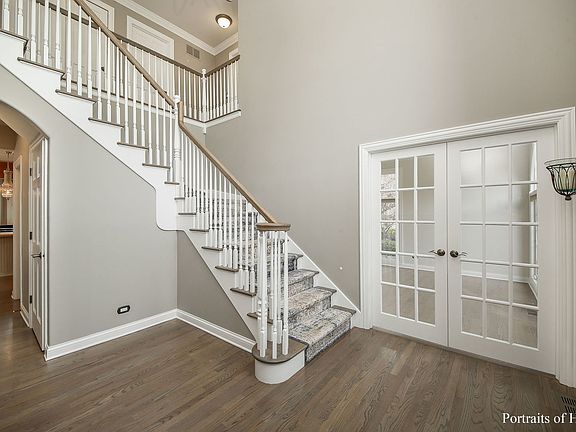 4th image of 300 Juliana Ln