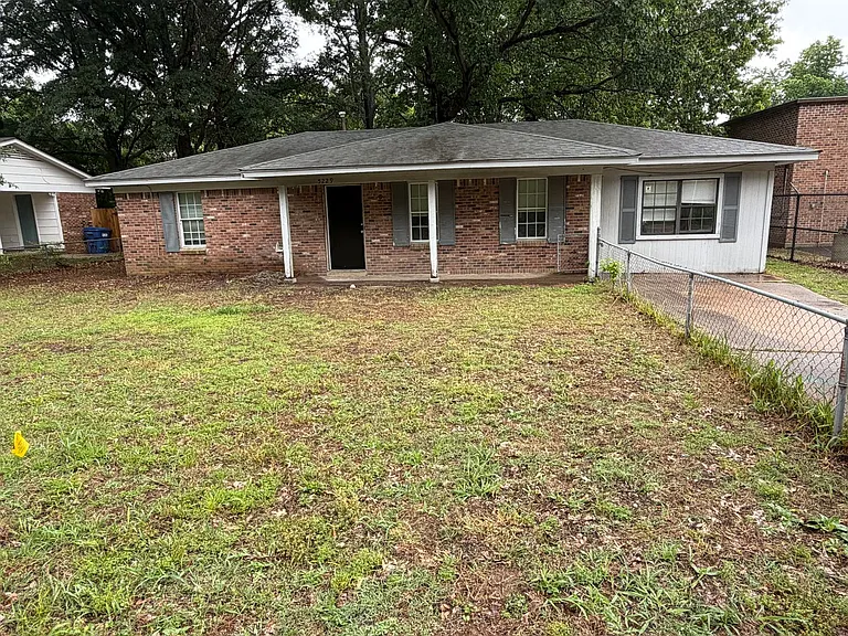 5229 Nail Rd — Photo 1