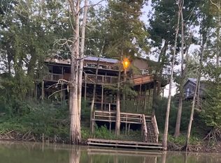 6207 Lake Mary Rd, Woodville, MS 39669