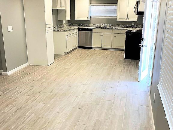 2nd image of 16214 N 70th Ln