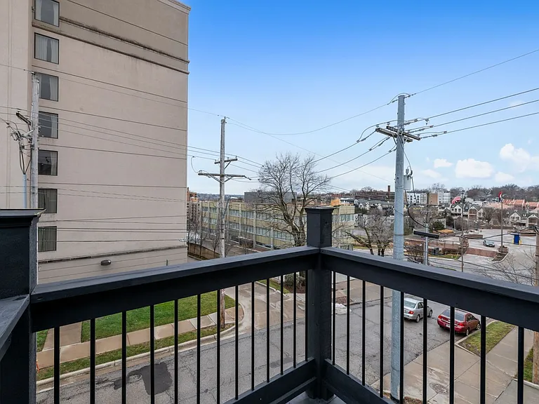 4544 Summit St — Photo 56