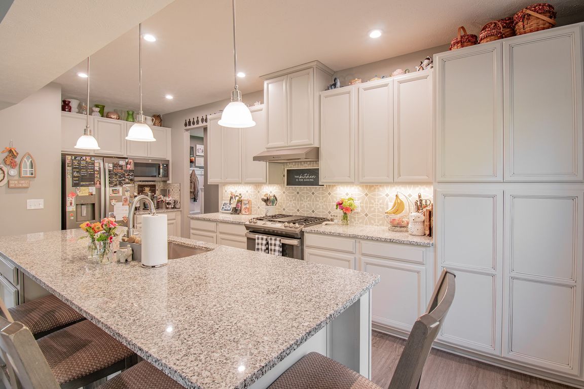 next background image