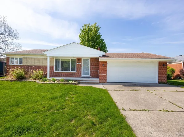 5646 Cambourne Rd, Dearborn Heights, MI 48127