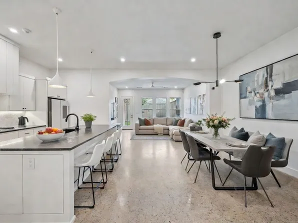 5104 Vandelia St, Dallas, TX 75235