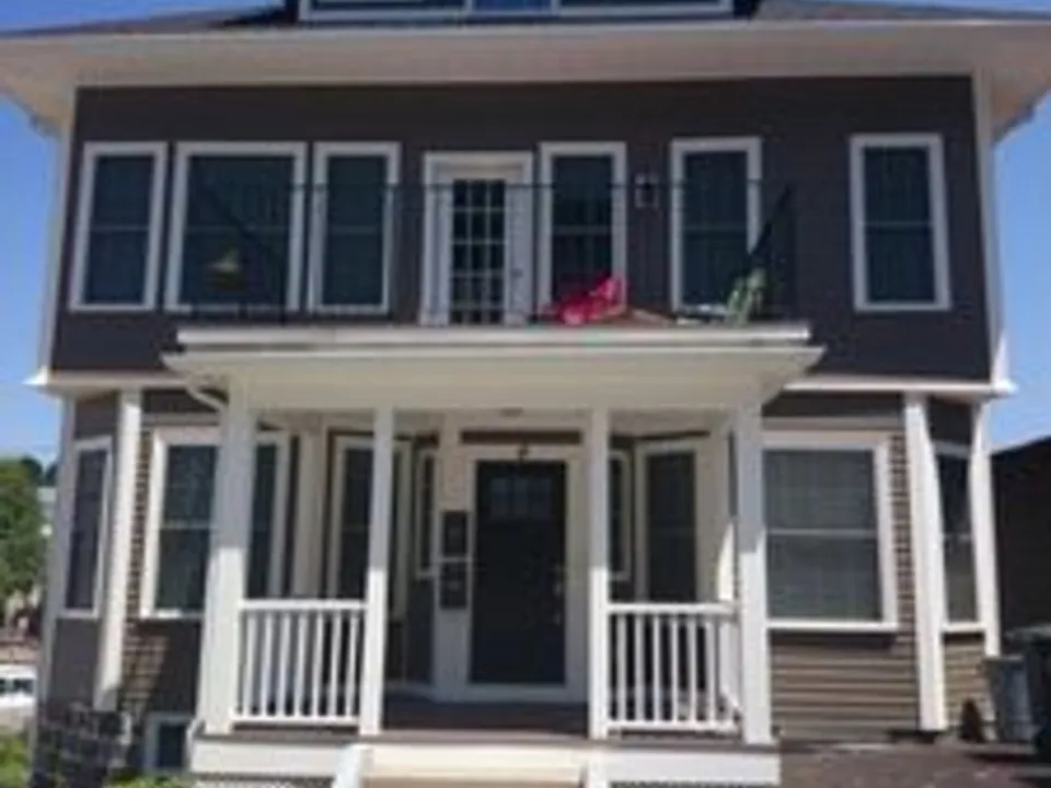 4 Langley Rd #1