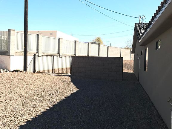 3rd image of 780 Caliente Ln