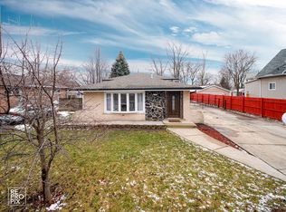 6437 W 81st St, Burbank, IL