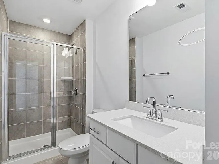 411 Silver Star Blvd — Photo 11