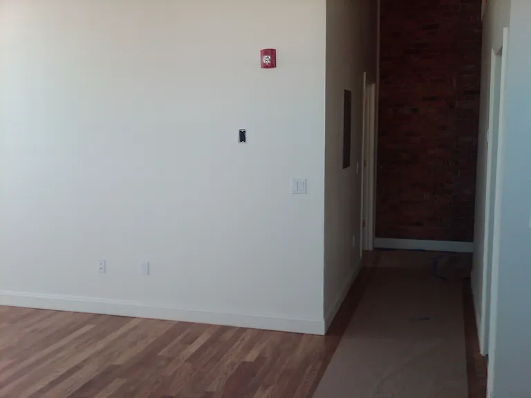 27 Western Avenue — Photo 9