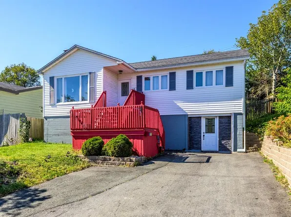 13 Symonds Avenue, St John's, NL A1E3A1