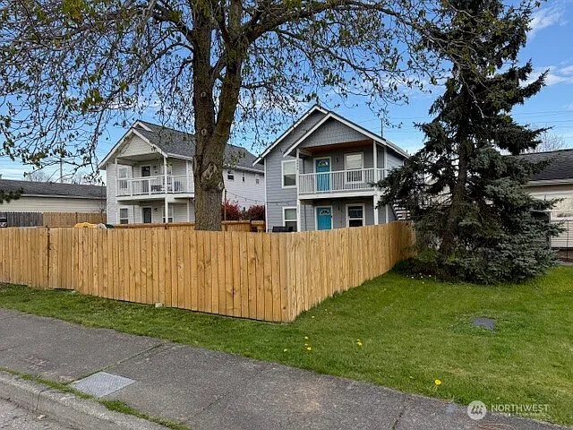 2424 Orleans Street photo 1