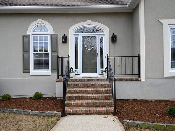 3rd image of 1688 Russet Hill Cir