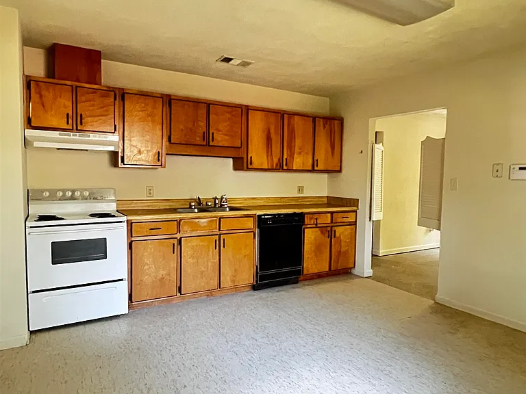 5674 Lumberjack Ln — Photo 11