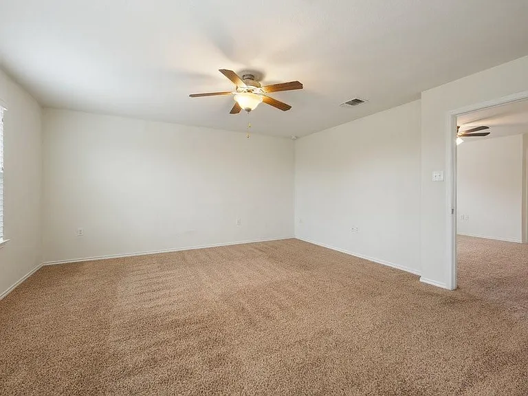 10909 Helms Deep Dr — Photo 18