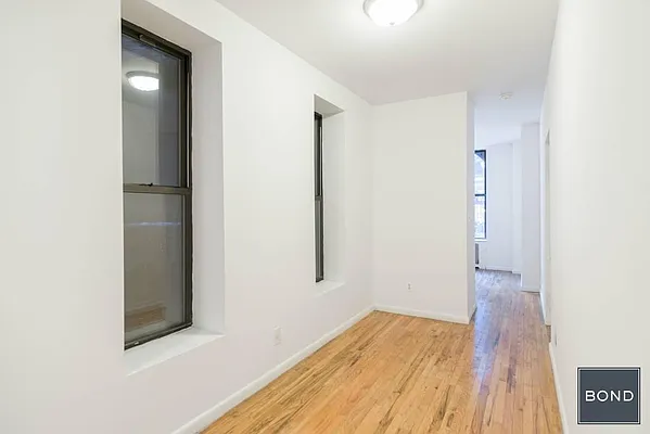 Rented by Bond New York | media 39