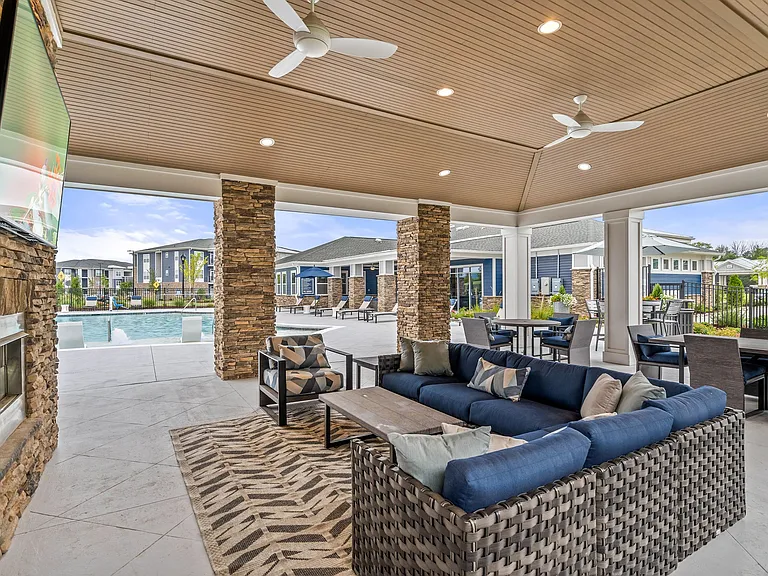 Outdoor Lounge at Hawthorne at the Glen in Concord, NC