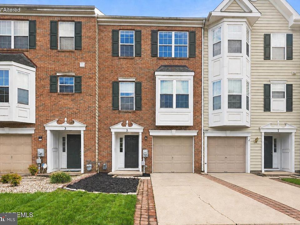 1st image of 5 Alexandra Ct