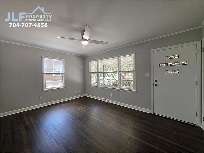 3 bed, 1.0 bath, 1053 sqft, $1,950 — Photo 2