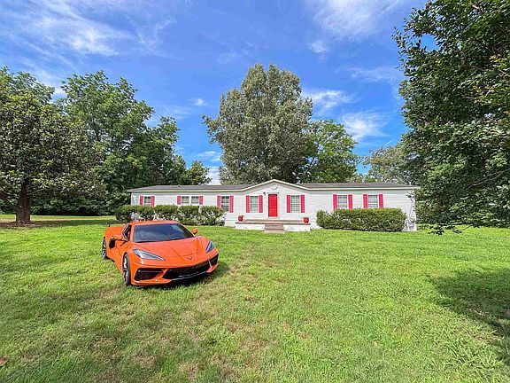 2nd image of 2847 Holly Grove Rd