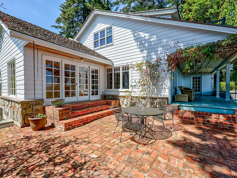 6782 Wing Point Rd NE — Photo 7