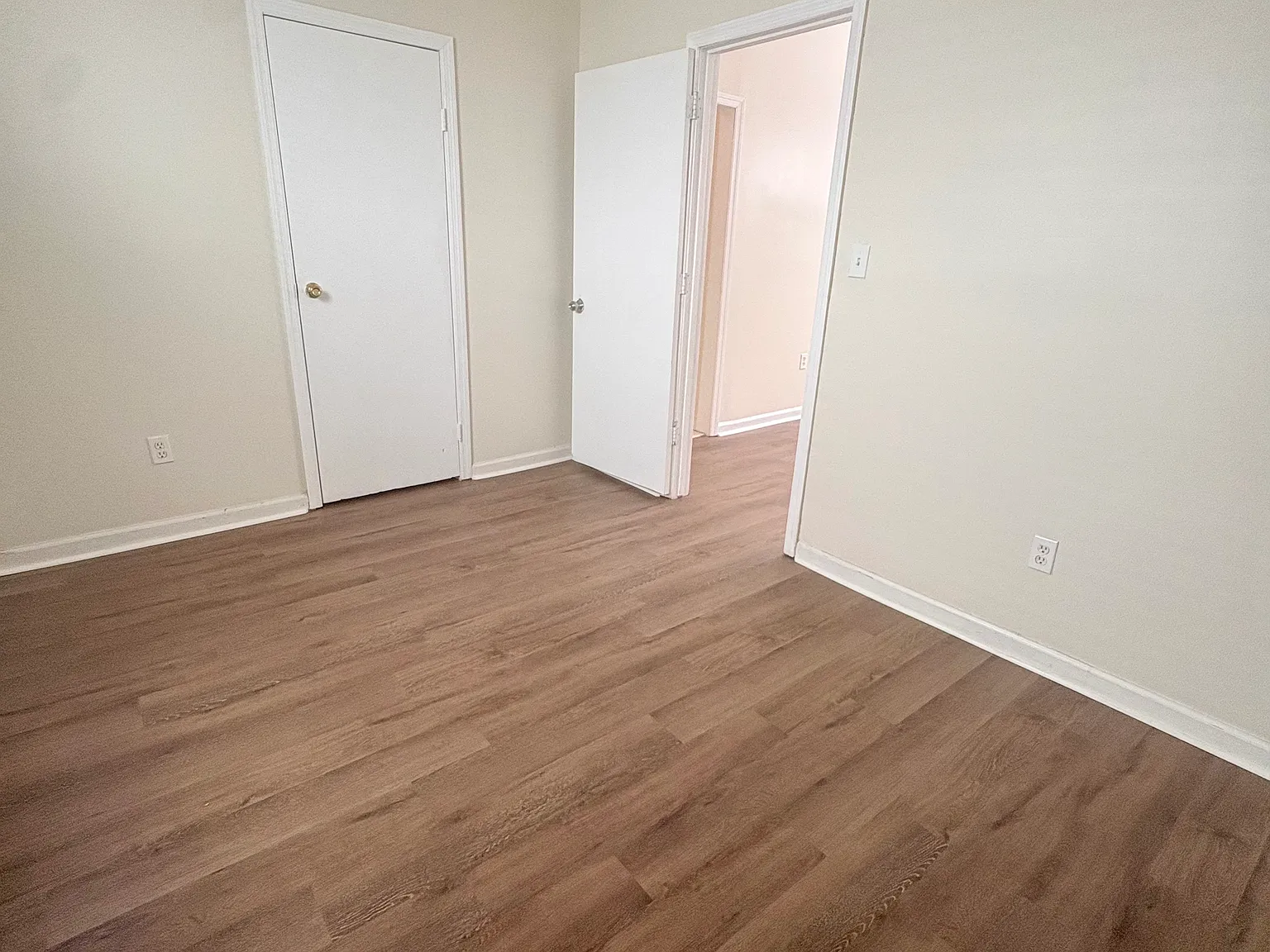 3 bed, $1,950 — Photo 4