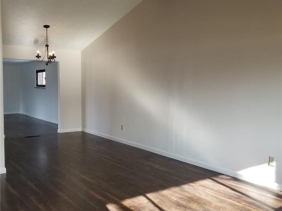 5th image of 9014 Cranbrook Dr
