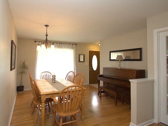 4th image of 1517 Parknoll Ln