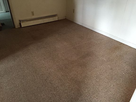 3rd image of 325 S 2nd St APT 5