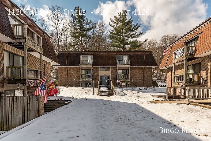 2nd image of 1120 Tall Oaks Cir #12