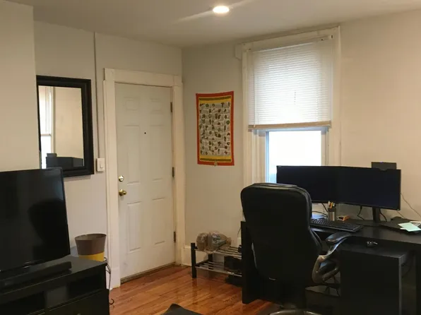 1945 Poplar St #1, Philadelphia, PA 19130