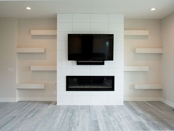 5th image of 7802 S 96th Bay