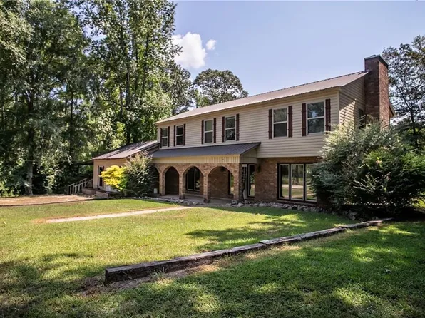 651 Ates Rd, Pineville, LA 71360