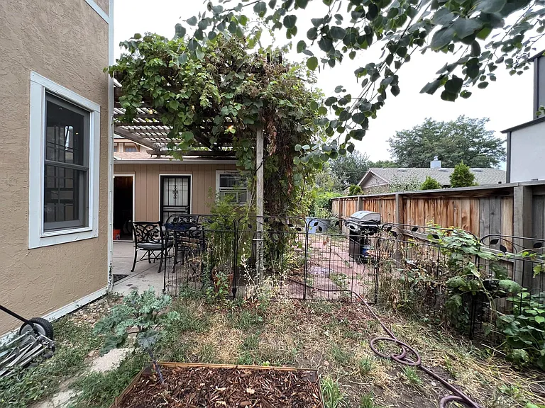 3238 W 31st Ave — Photo 12