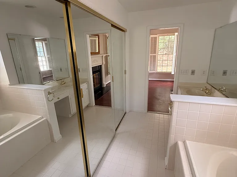 74 Park Village Ln — Photo 11