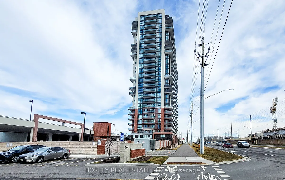 Photo 2 of 36 - 2550 Simcoe St N #2119 - Oshawa, ON Building Photo - 2550 Simcoe St N #2119