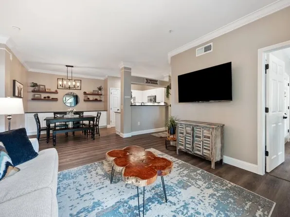 3231 Allen Parkway #6106, Houston, TX 77019