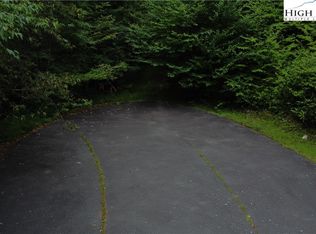 6 View Trl, Banner Elk, NC 28604
