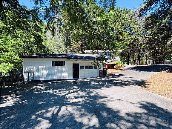 2nd image of 200 Hayes Rd