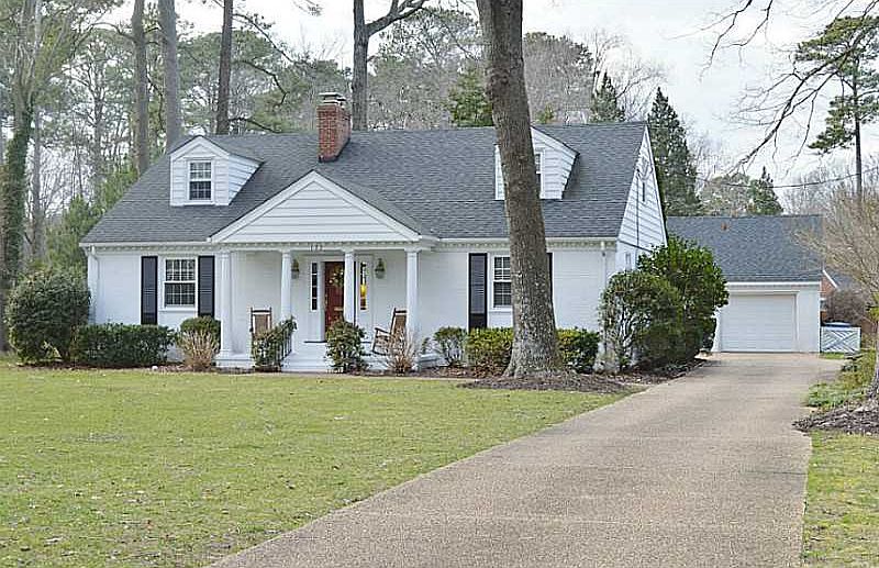 1st image of 123 Parkway Dr