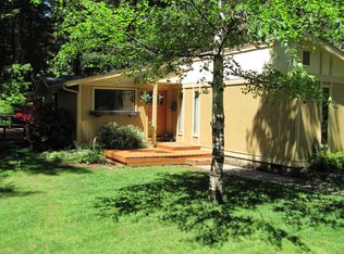 49229 Mountain View Rd, Oakridge, OR 97463