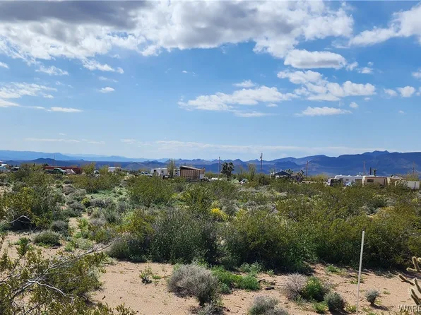 0 S Castle Butte Rd, Yucca, AZ 86438