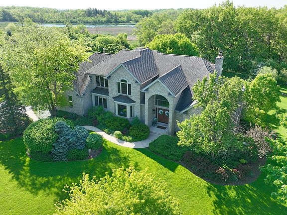 4th image of 713 Birch Hollow Dr